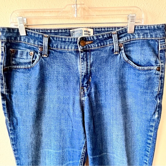 Levi Strauss Boot Cut Jeans Size 14 - Picture 2 of 7